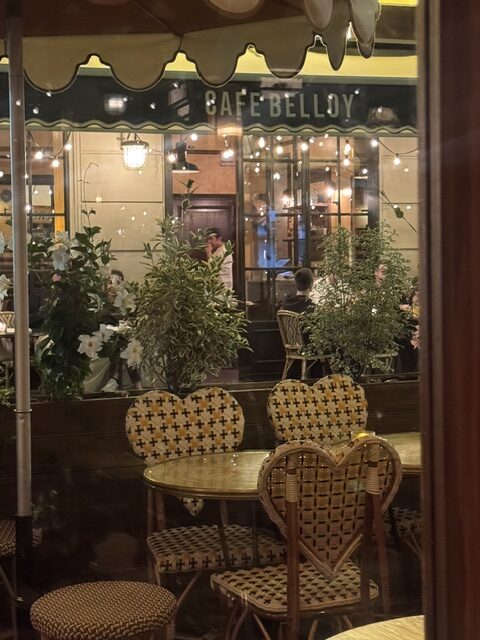 Cafe Fleurus_closeup of heart shaped bistro chairs